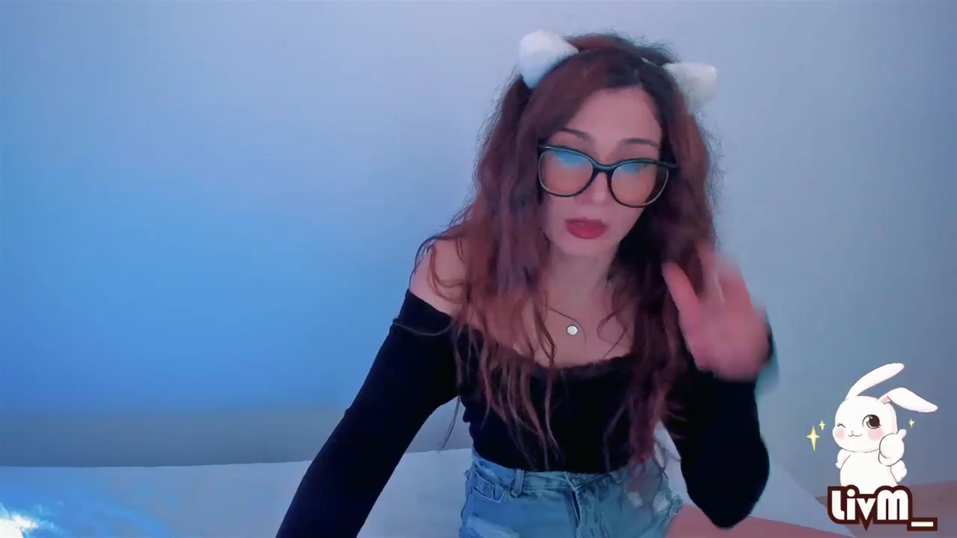 Gallery image thumbnail from LivM_'s myfreecams stream on, 02/21/2024, 09:35 image 20 of 20