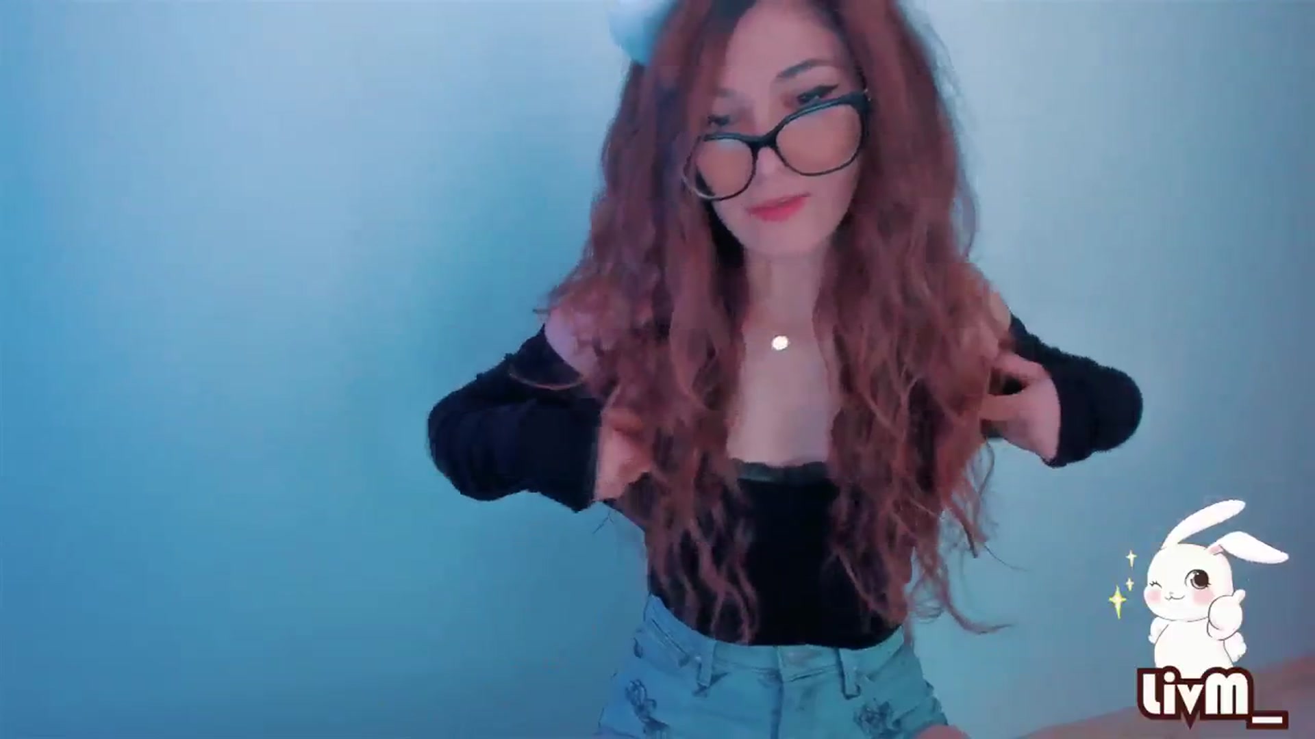 Gallery image thumbnail from LivM_'s myfreecams stream on, 03/11/2024, 08:36 image 14 of 20