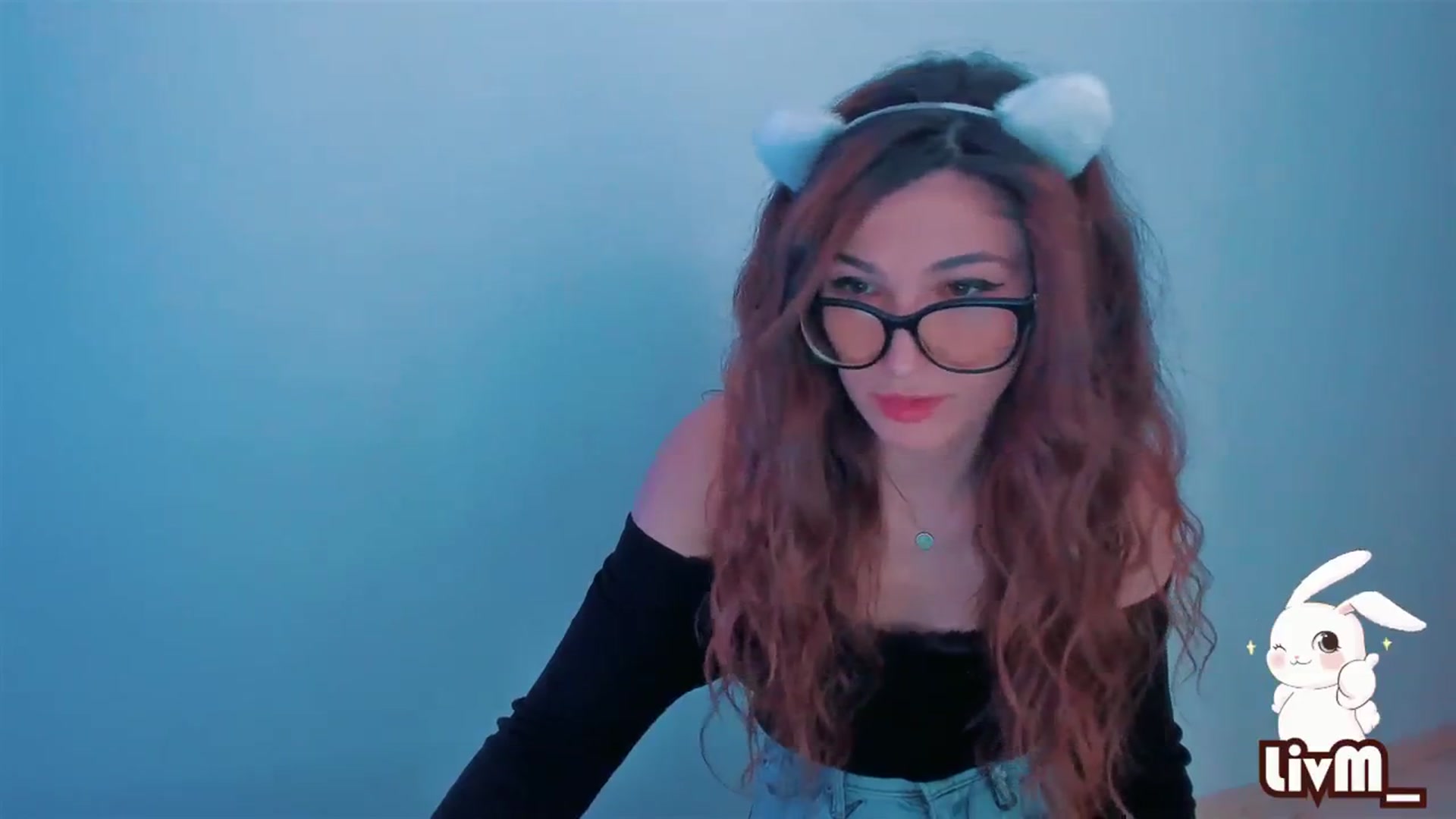 Gallery image thumbnail from LivM_'s myfreecams stream on, 03/11/2024, 08:36 image 8 of 20