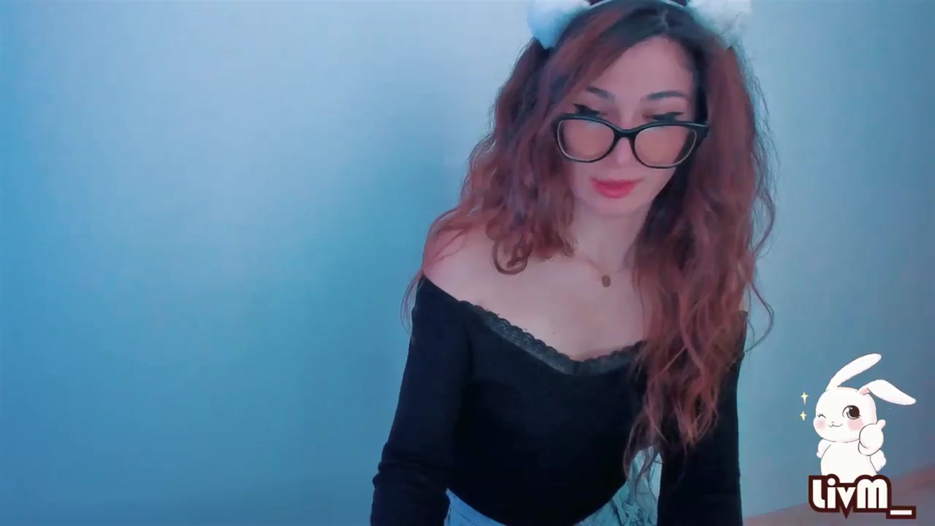 Gallery image thumbnail from LivM_'s myfreecams stream on, 03/11/2024, 08:36 image 3 of 20