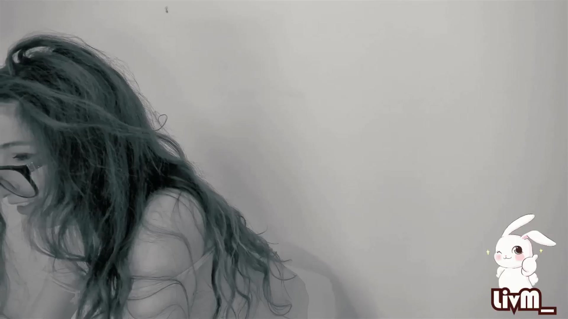 Gallery image thumbnail from LivM_'s myfreecams stream on, 03/15/2024, 08:31 image 15 of 20