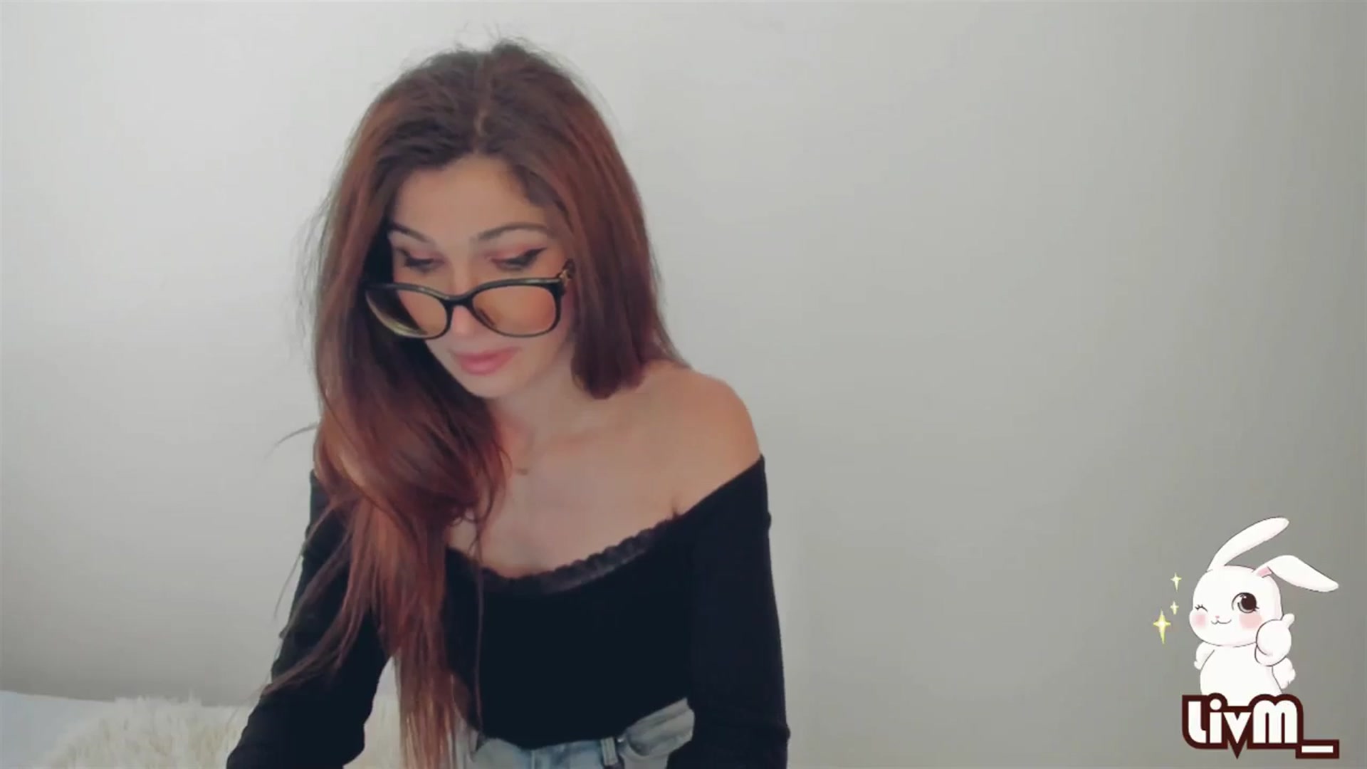 Gallery image thumbnail from LivM_'s myfreecams stream on, 03/24/2024, 09:03 image 13 of 20