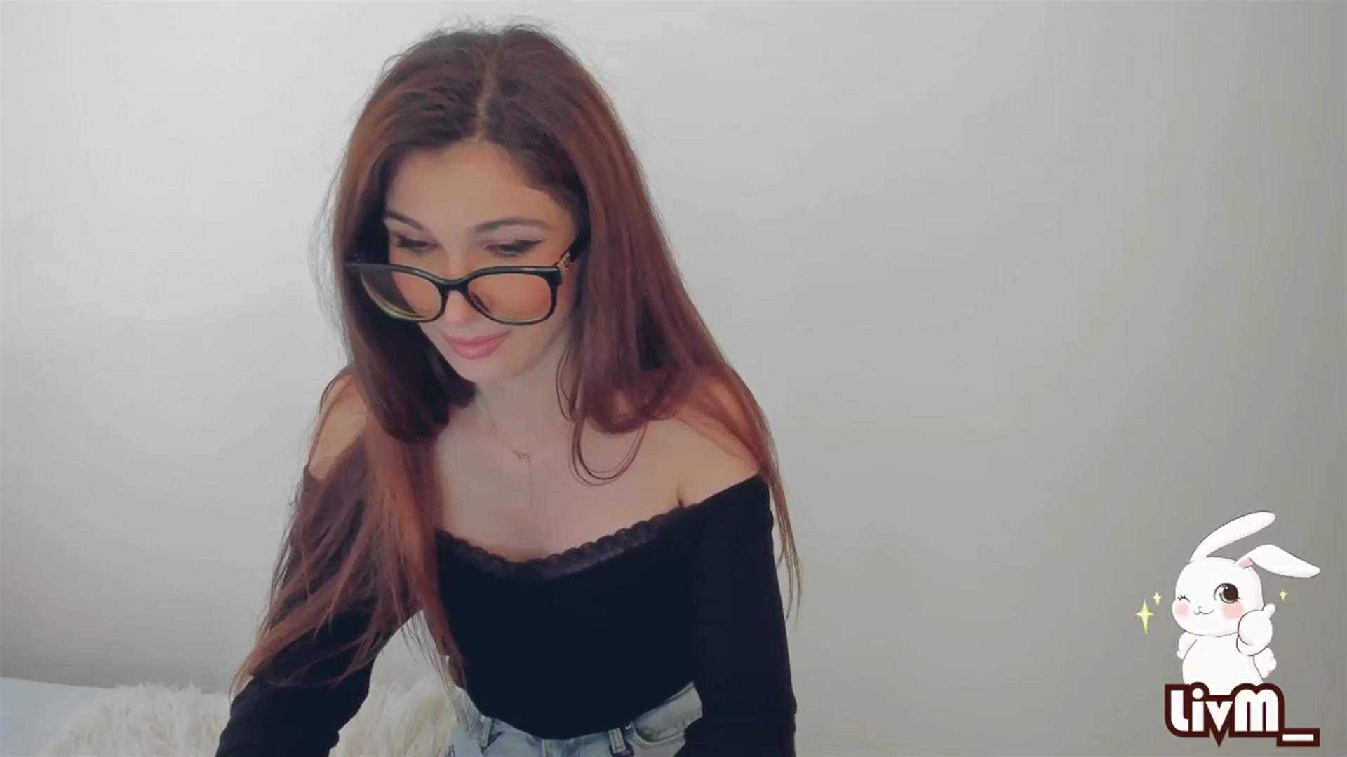 Gallery image thumbnail from LivM_'s myfreecams stream on, 03/24/2024, 09:03 image 9 of 20