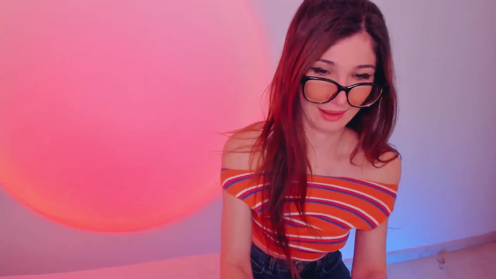 Gallery image thumbnail from LivM_'s myfreecams stream on, 05/07/2024, 08:26 image 3 of 20