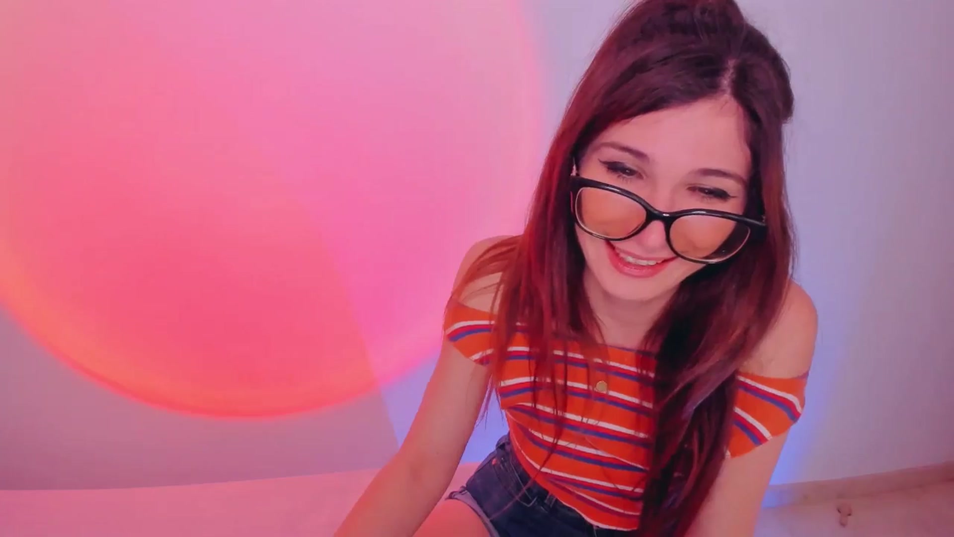 Gallery image thumbnail from LivM_'s myfreecams stream on, 05/07/2024, 08:26 image 12 of 20