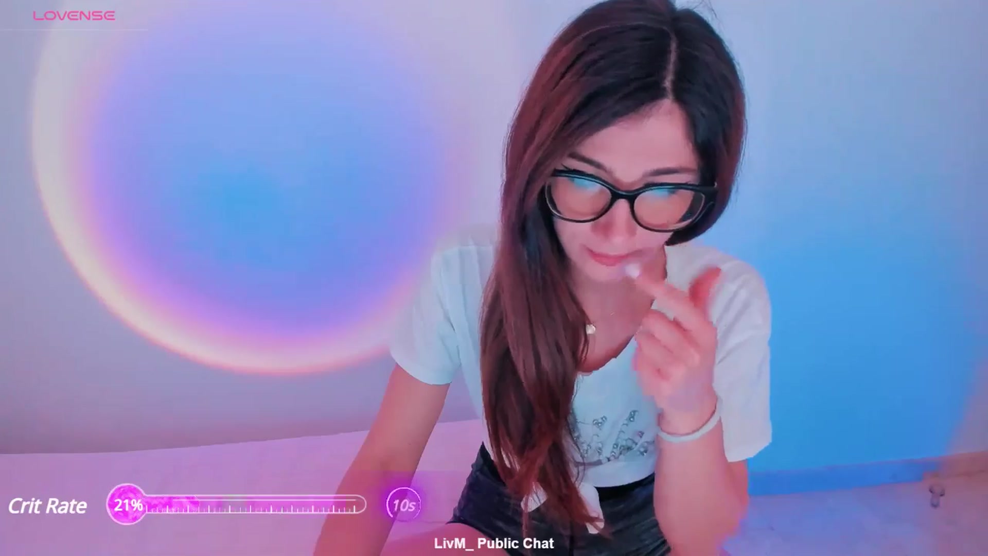 Gallery image thumbnail from LivM_'s myfreecams stream on, 05/19/2024, 08:04 image 8 of 20