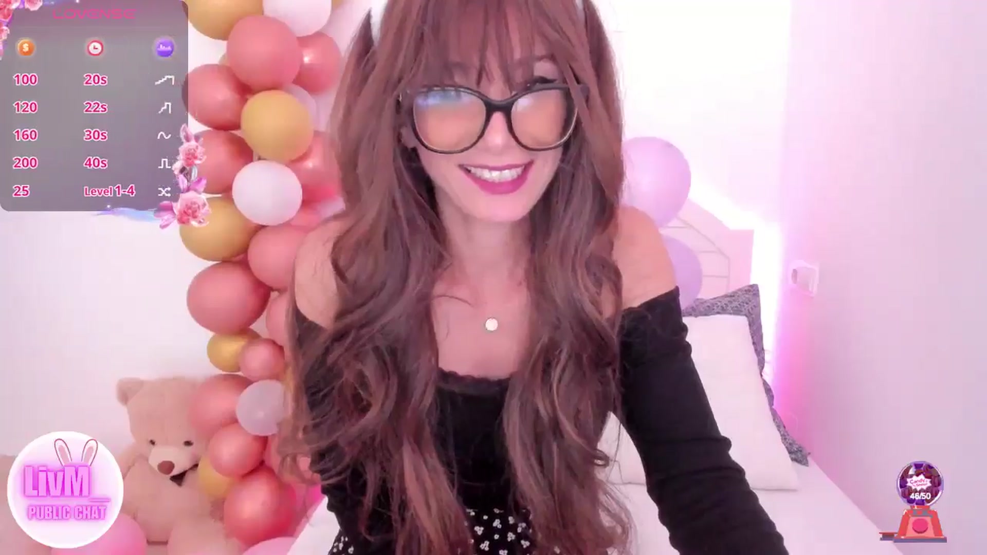 Gallery image thumbnail from LivM_'s myfreecams stream on, 10/05/2024, 08:14 image 12 of 20