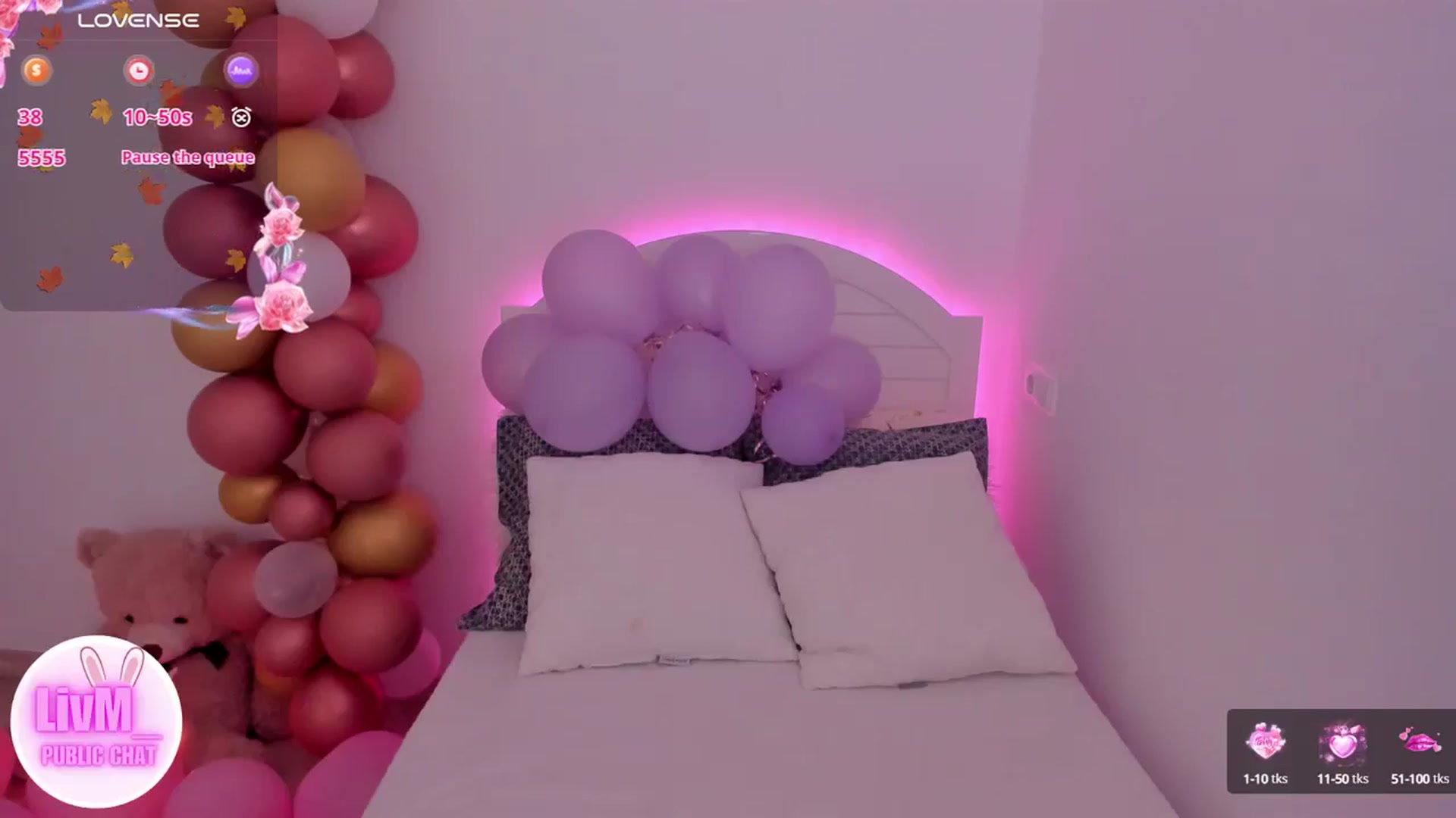 Gallery image thumbnail from LivM_'s myfreecams stream on, 10/06/2024, 07:24 image 6 of 20