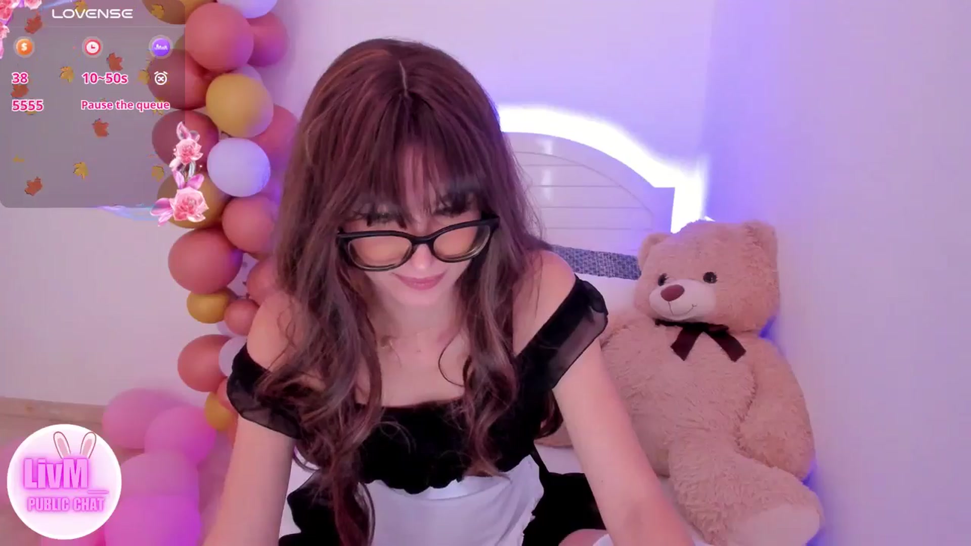 Gallery image thumbnail from LivM_'s myfreecams stream on, 10/09/2024, 07:35 image 14 of 20