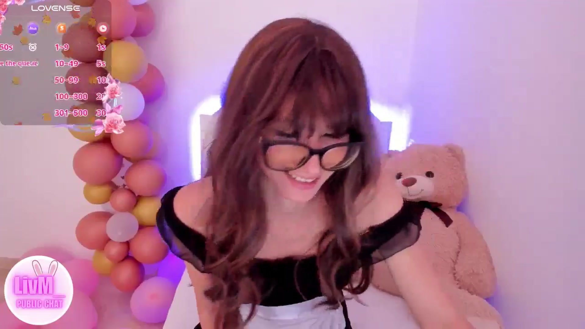 Gallery image thumbnail from LivM_'s myfreecams stream on, 10/09/2024, 08:09 image 16 of 20