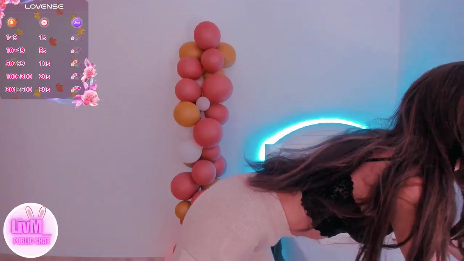 Gallery image thumbnail from LivM_'s myfreecams stream on, 10/20/2024, 07:01 image 14 of 20