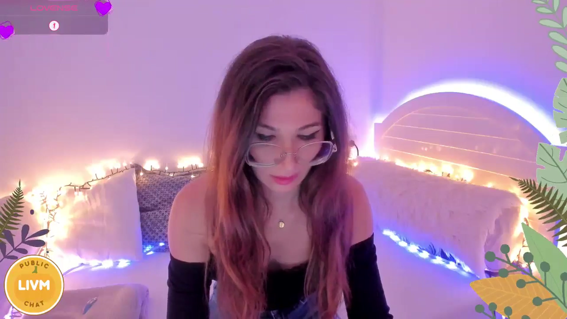 Gallery image thumbnail from LivM_'s myfreecams stream on, 11/02/2024, 09:39 image 13 of 20