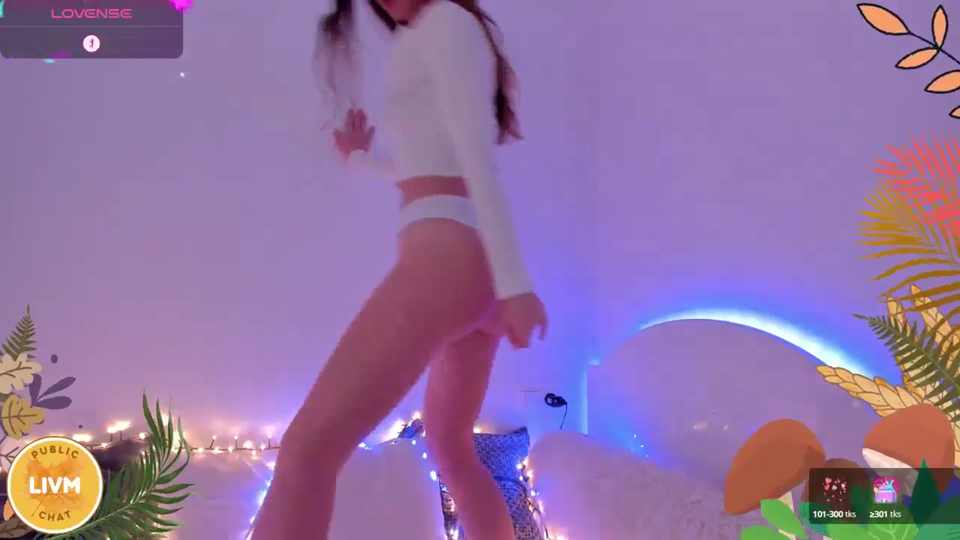 Gallery image thumbnail from LivM_'s myfreecams stream on, 11/04/2024, 09:18 image 11 of 20