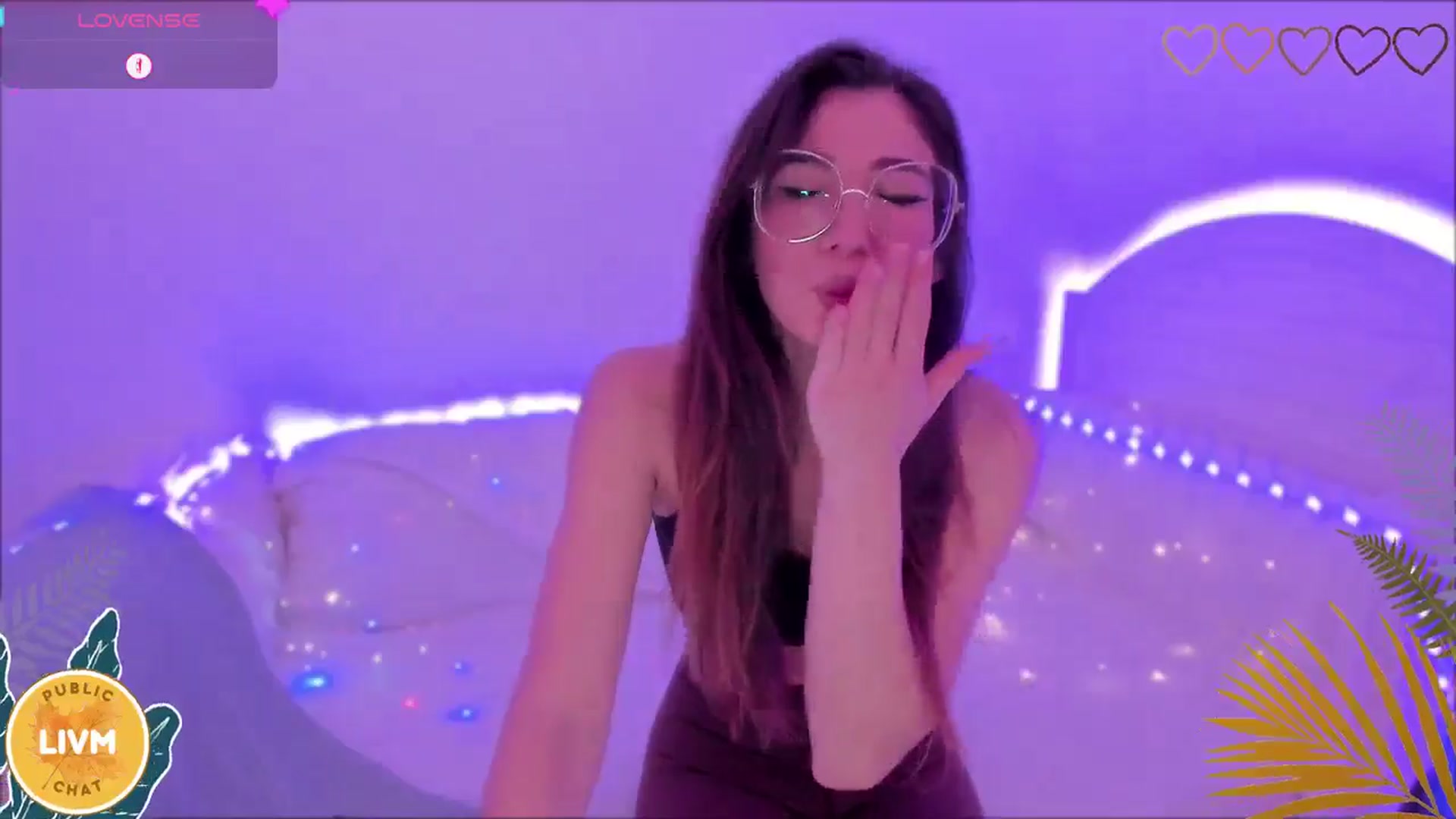 Gallery image thumbnail from LivM_'s myfreecams stream on, 11/14/2024, 08:06 image 2 of 20