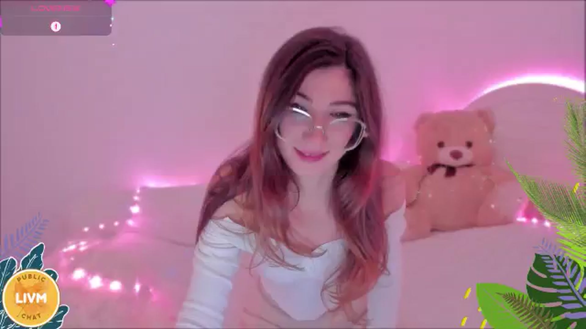 Gallery image thumbnail from LivM_'s myfreecams stream on, 11/20/2024, 08:59 image 3 of 20