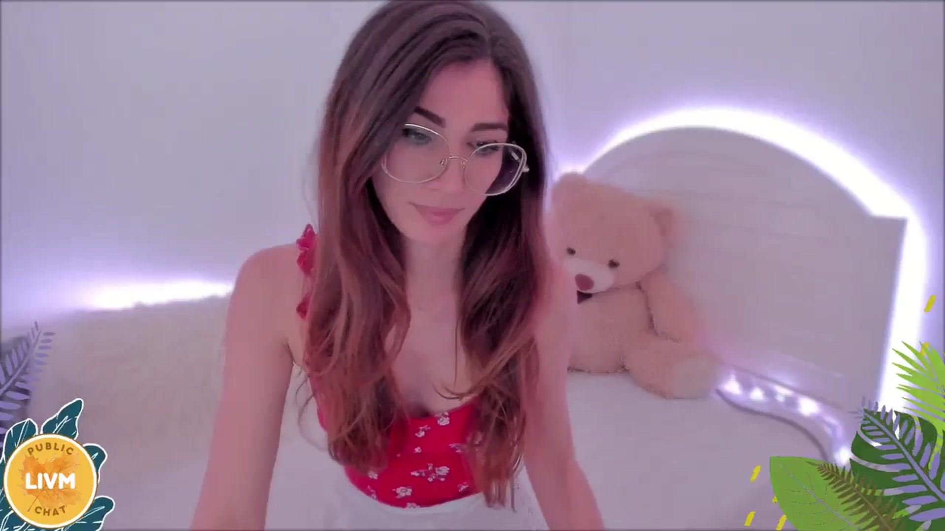 Gallery image thumbnail from LivM_'s myfreecams stream on, 11/22/2024, 09:09 image 12 of 20