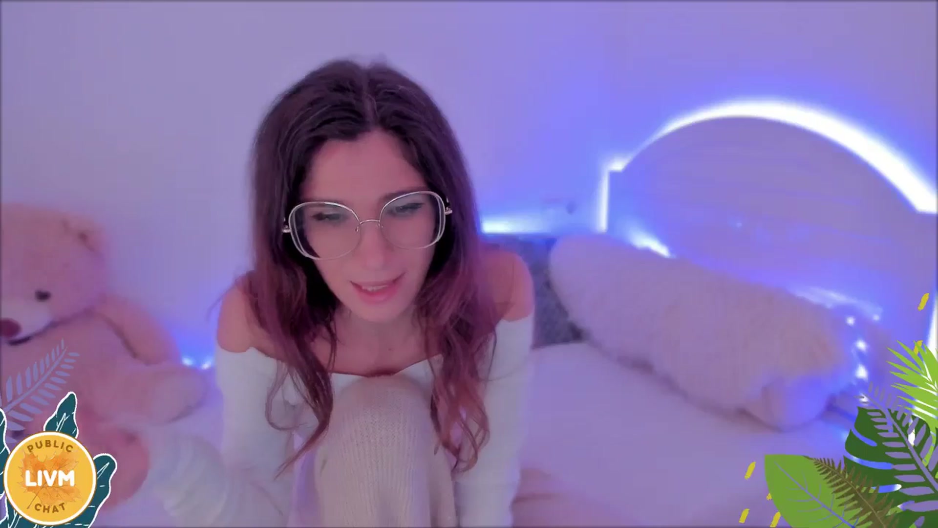 Gallery image thumbnail from LivM_'s myfreecams stream on, 11/30/2024, 08:56 image 10 of 20