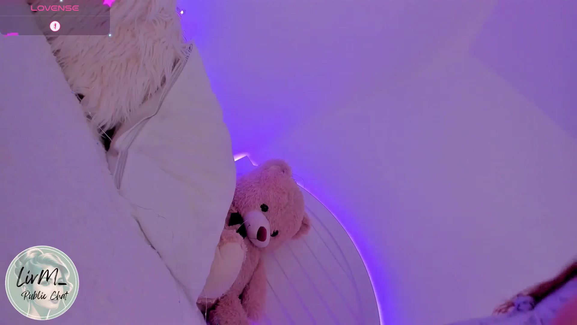 Gallery image thumbnail from LivM_'s myfreecams stream on, 12/06/2024, 09:32 image 10 of 20