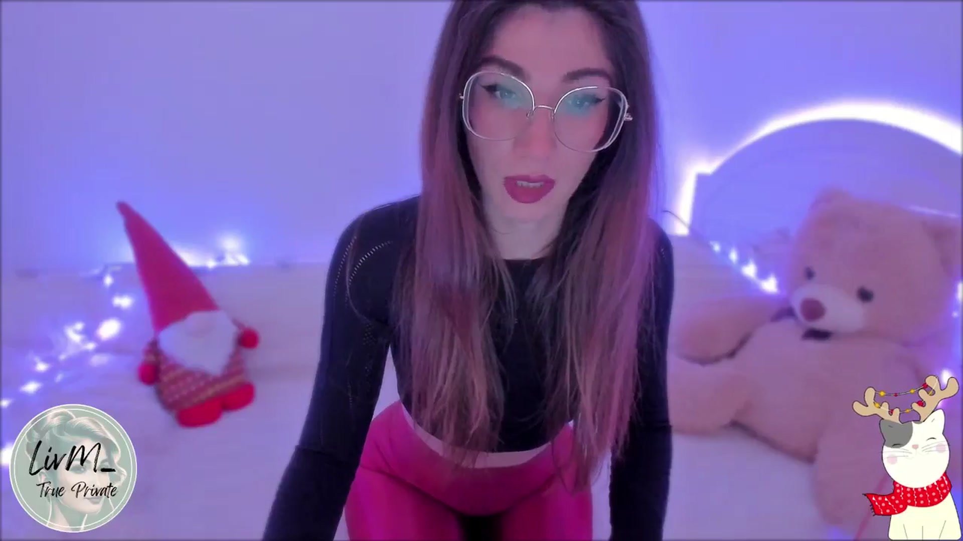 Gallery image thumbnail from LivM_'s myfreecams stream on, 12/18/2024, 09:06 image 7 of 20