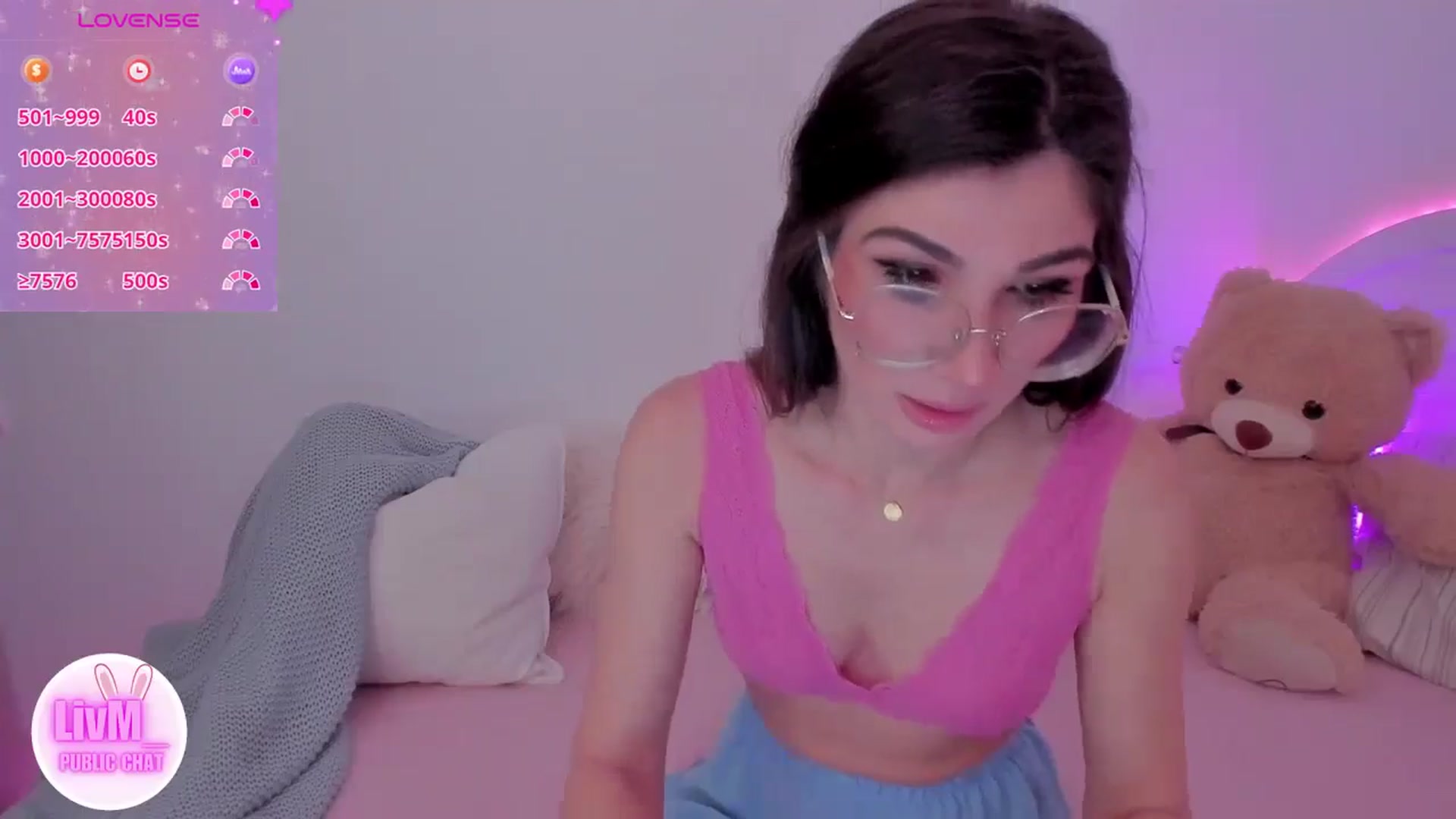 Gallery image thumbnail from LivM_'s myfreecams stream on, 01/12/2025, 09:36 image 5 of 20