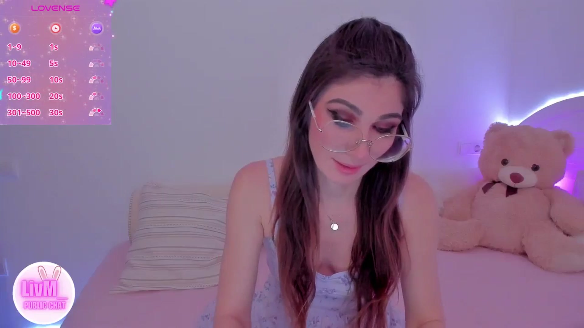 Gallery image thumbnail from LivM_'s myfreecams stream on, 01/18/2025, 09:24 image 18 of 20