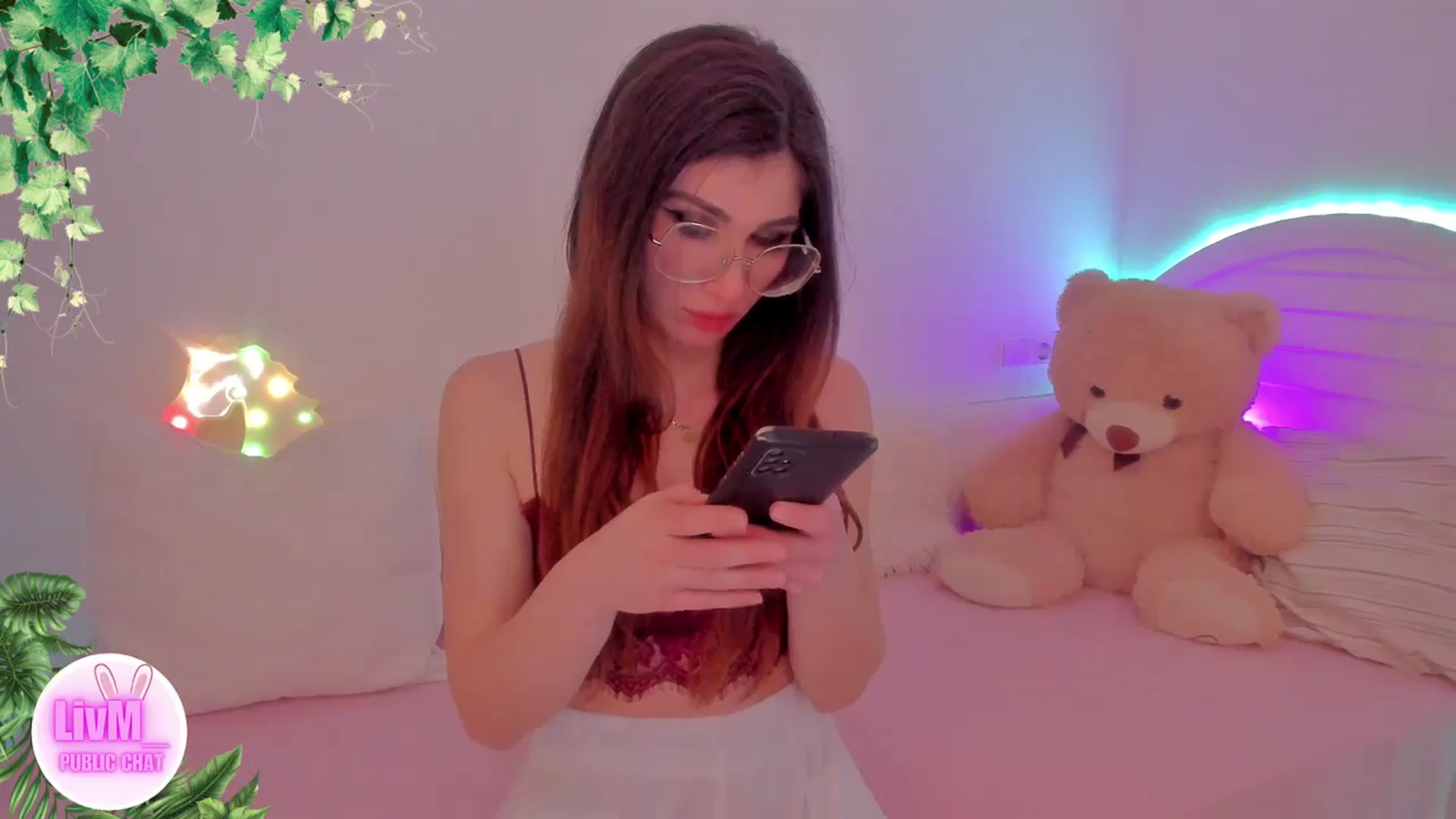 Gallery image thumbnail from LivM_'s myfreecams stream on, 01/23/2025, 09:25 image 10 of 20