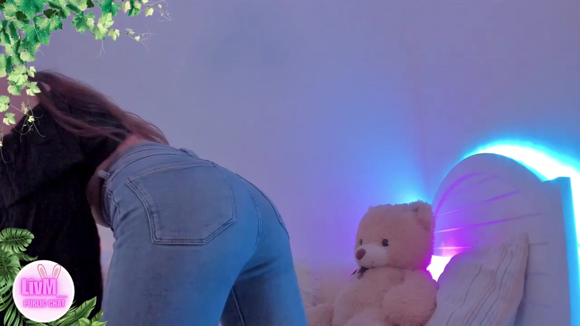 Gallery image thumbnail from LivM_'s myfreecams stream on, 01/24/2025, 09:15 image 3 of 20