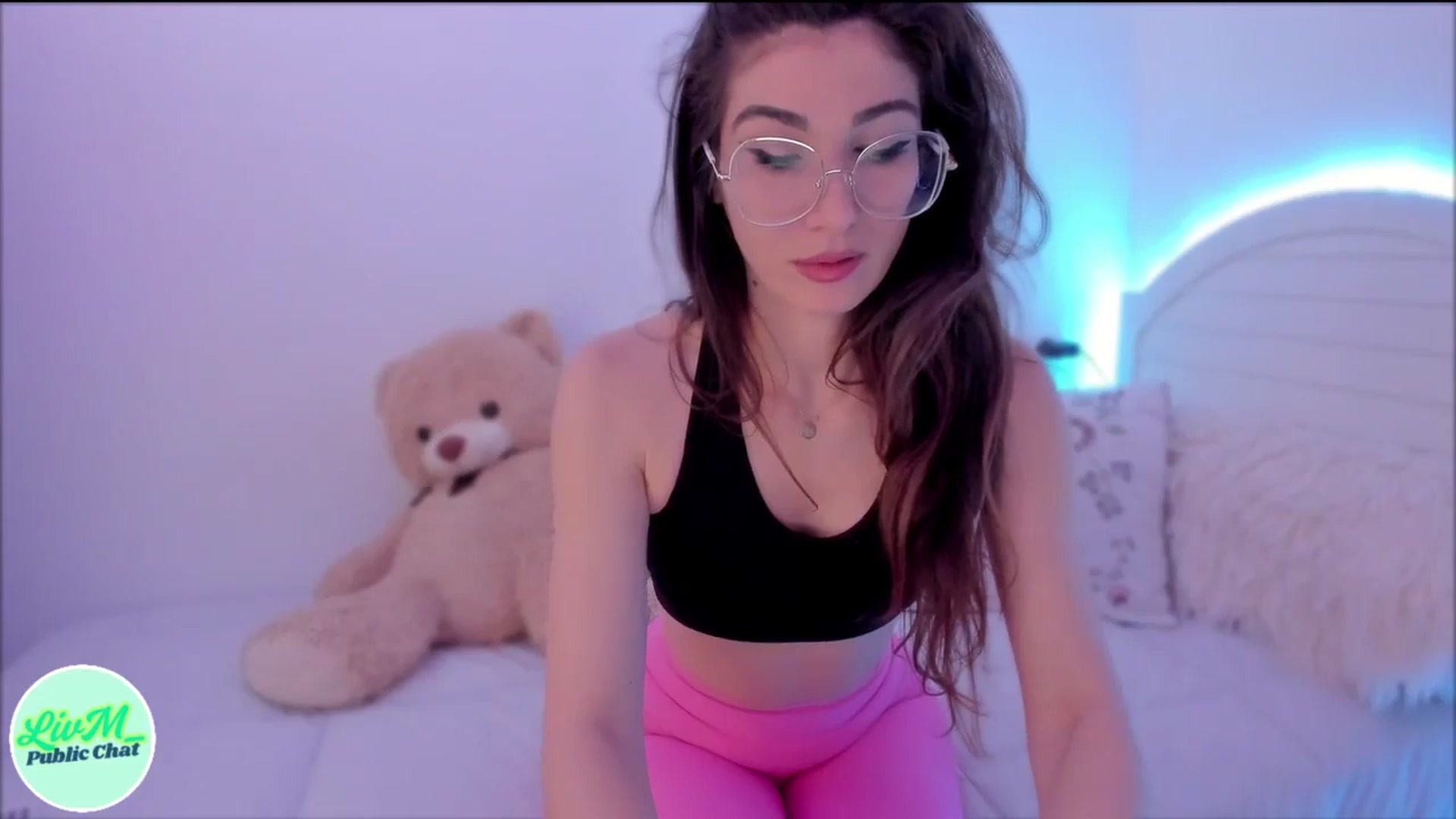 Gallery image thumbnail from LivM_'s myfreecams stream on, 03/07/2025, 08:43 image 11 of 20
