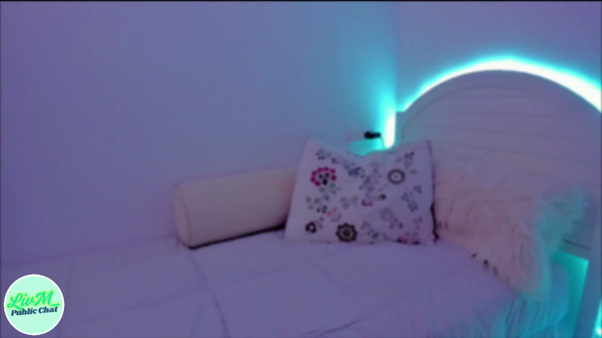 Gallery image thumbnail from LivM_'s myfreecams stream on, 03/09/2025, 11:00 image 3 of 20