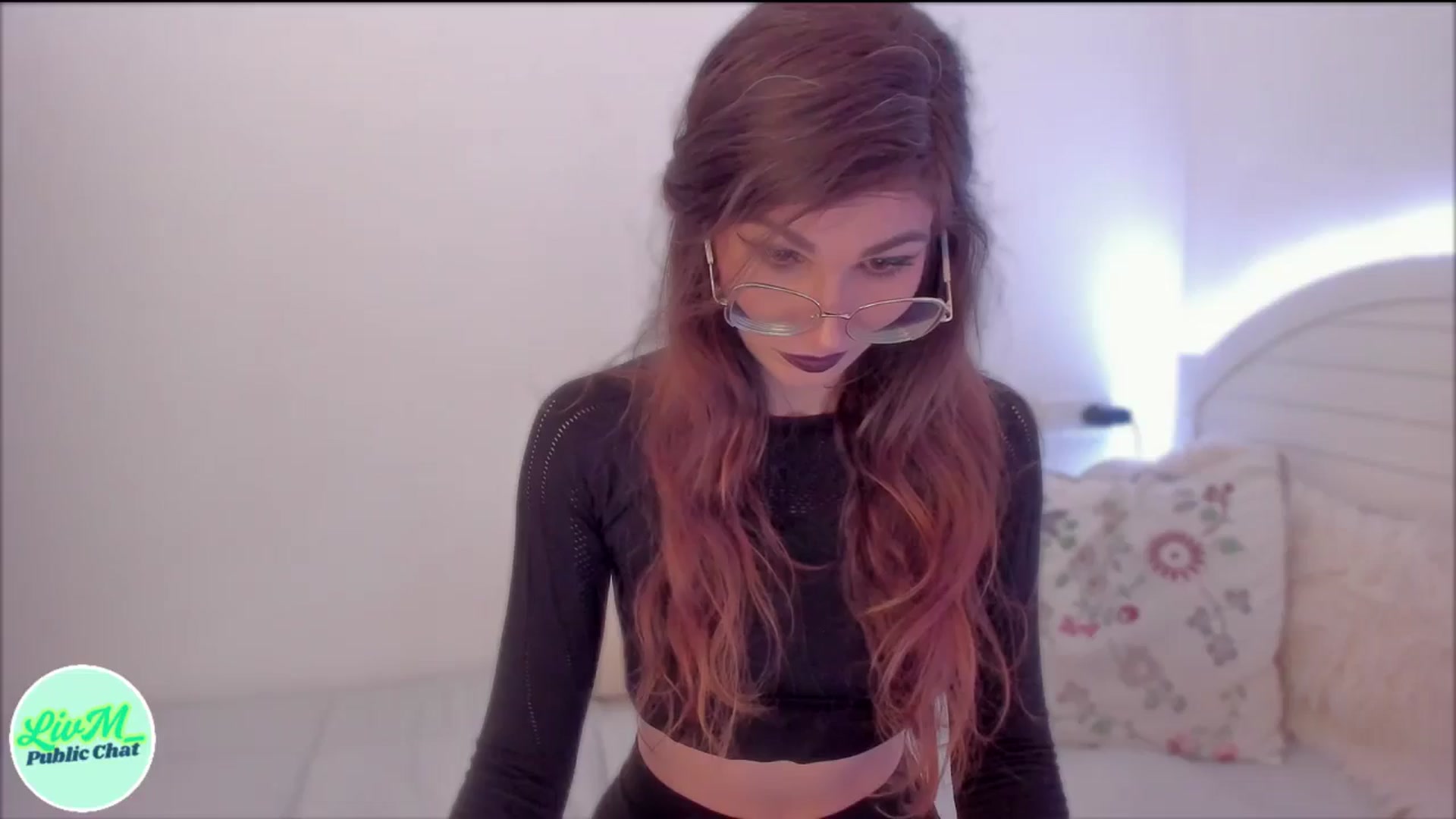 Gallery image thumbnail from LivM_'s myfreecams stream on, 03/09/2025, 11:00 image 14 of 20