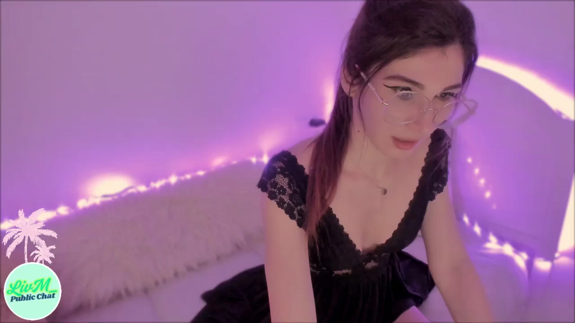 Gallery image thumbnail from LivM_'s myfreecams stream on, 03/22/2025, 09:22 image 9 of 20