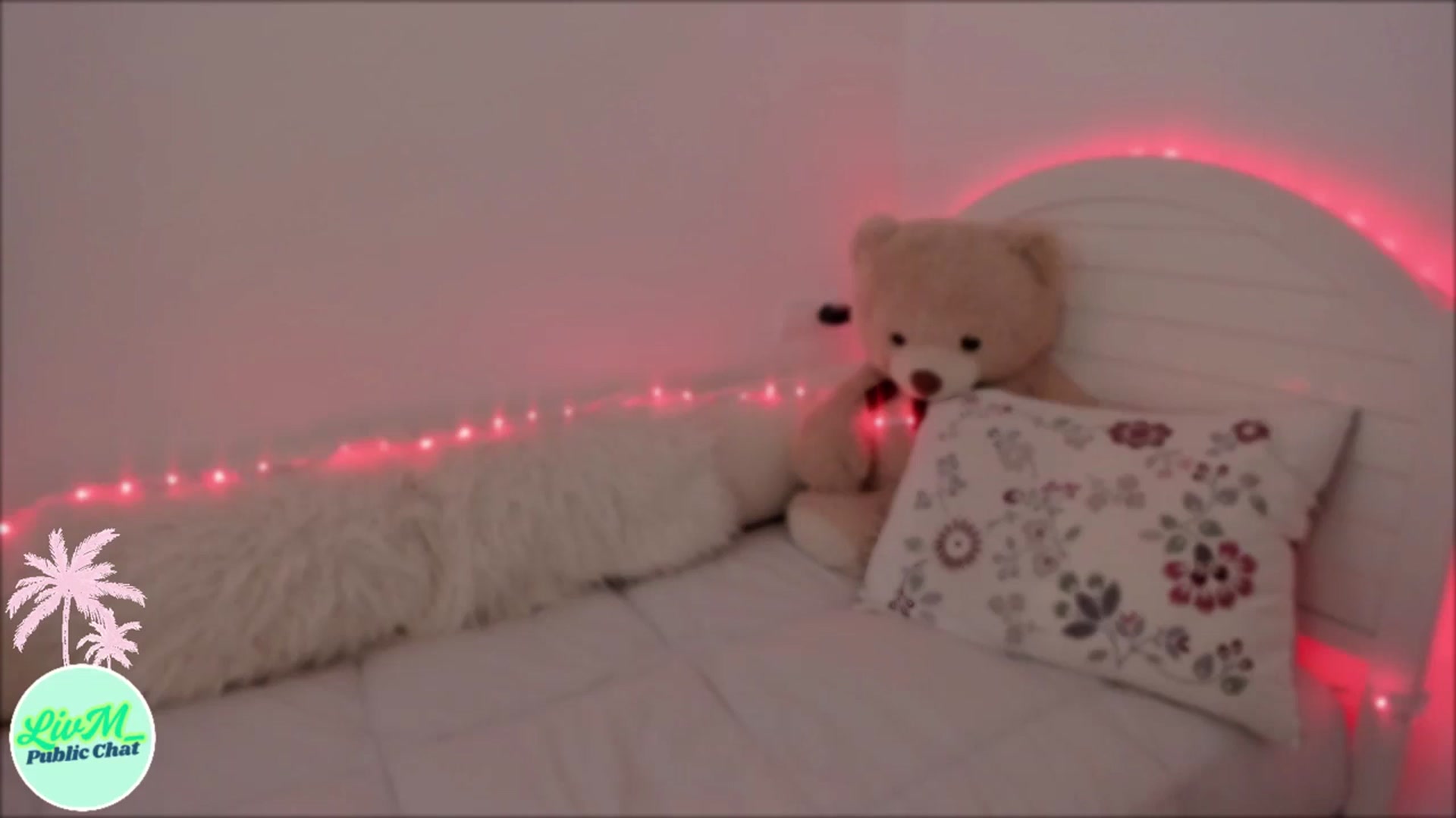 Gallery image thumbnail from LivM_'s myfreecams stream on, 03/29/2025, 09:25 image 11 of 20