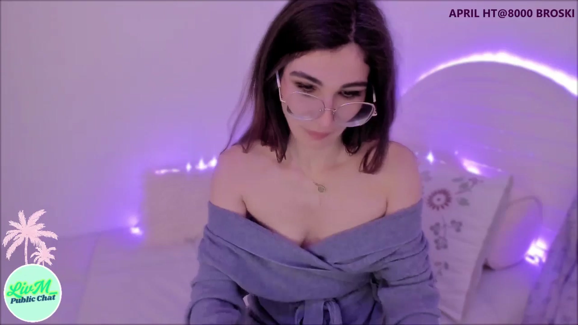 Gallery image thumbnail from LivM_'s myfreecams stream on, 04/01/2025, 08:26 image 7 of 20