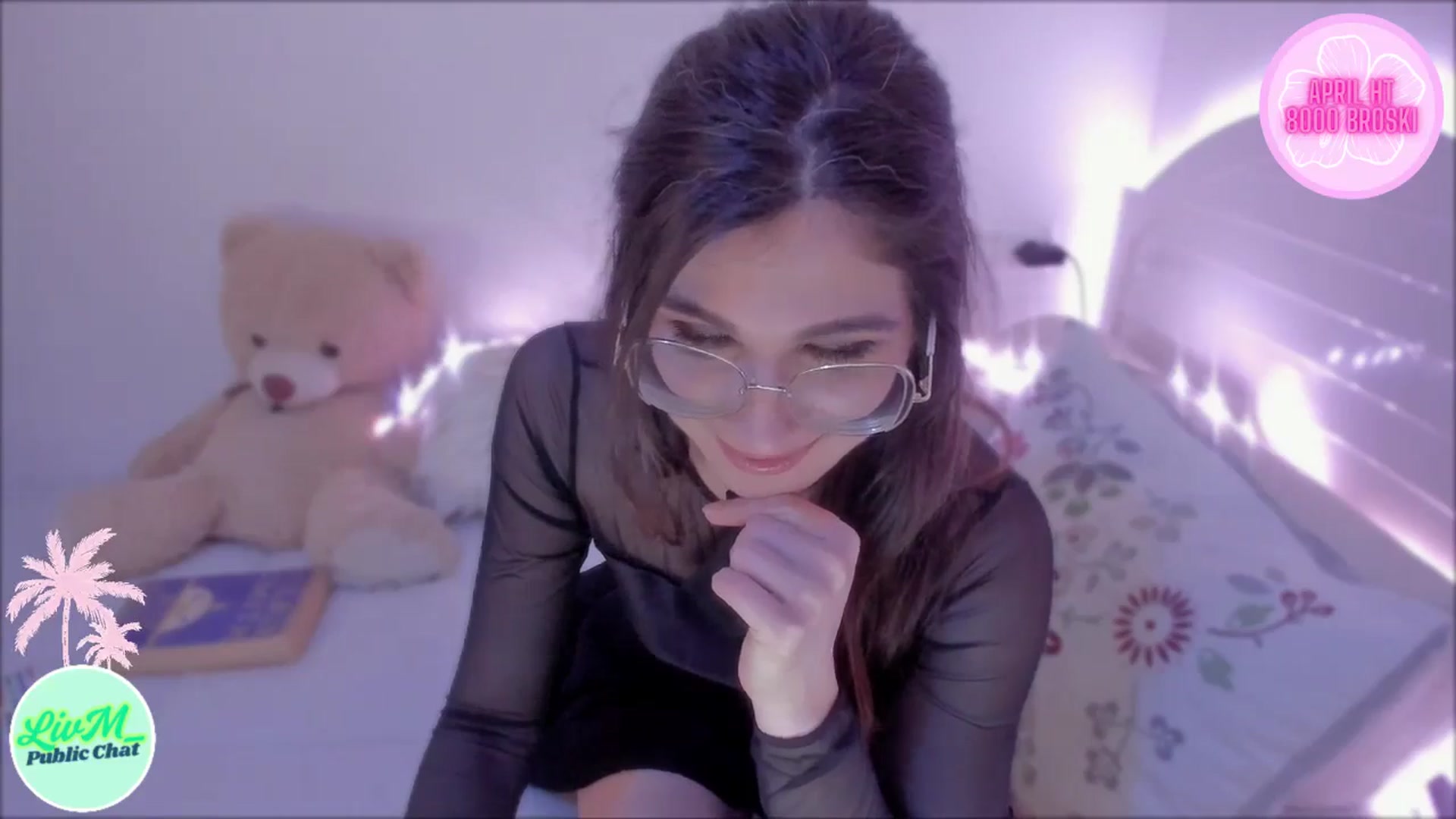 Gallery image thumbnail from LivM_'s myfreecams stream on, 04/03/2025, 09:05 image 15 of 20