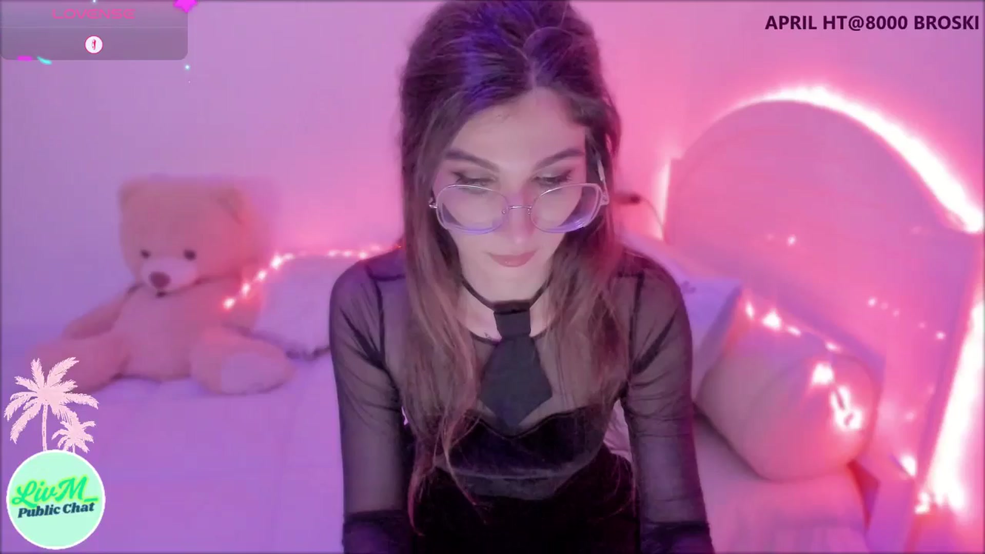 Gallery image thumbnail from LivM_'s myfreecams stream on, 04/03/2025, 09:05 image 1 of 20