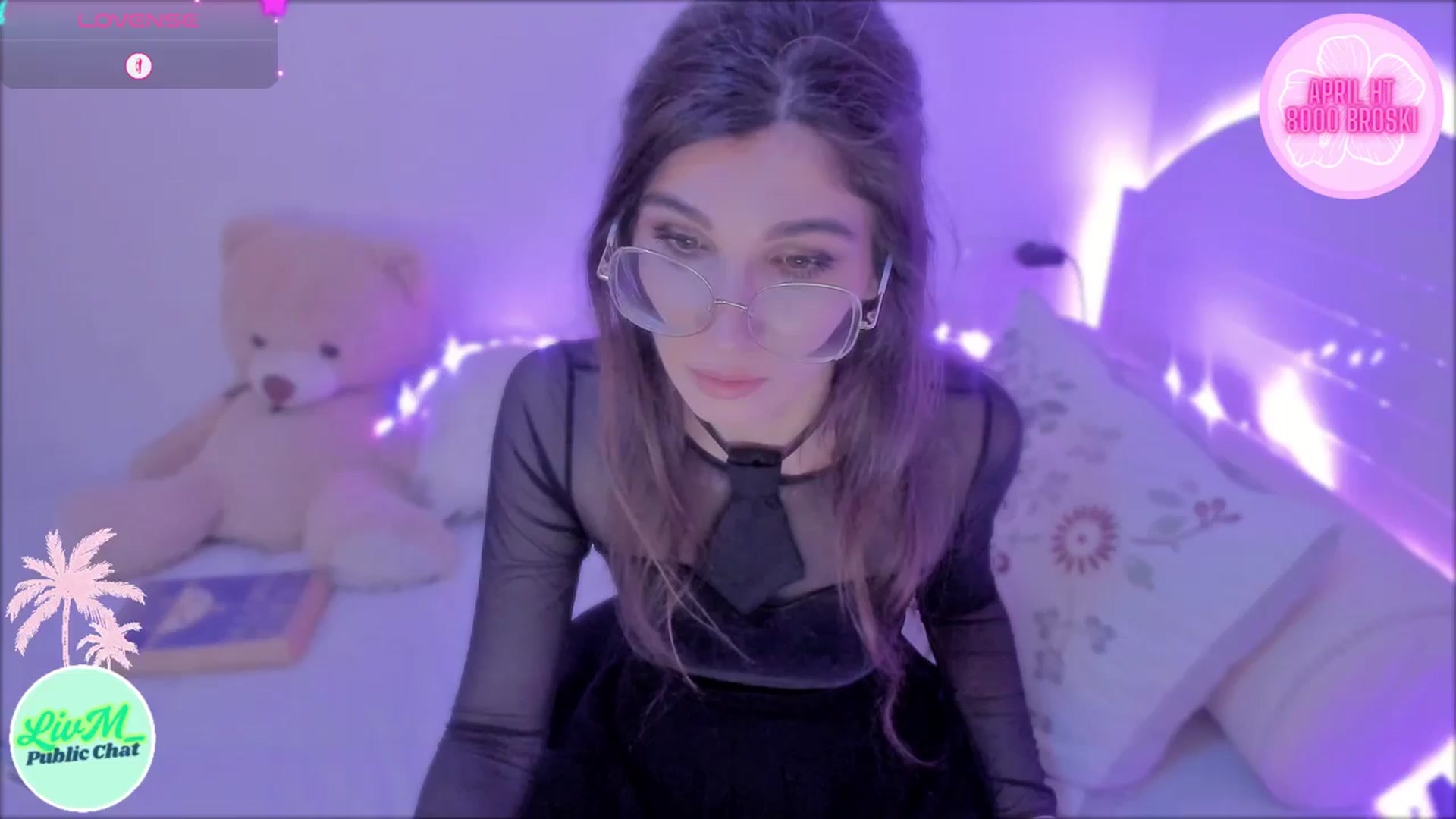 Gallery image thumbnail from LivM_'s myfreecams stream on, 04/03/2025, 09:05 image 13 of 20