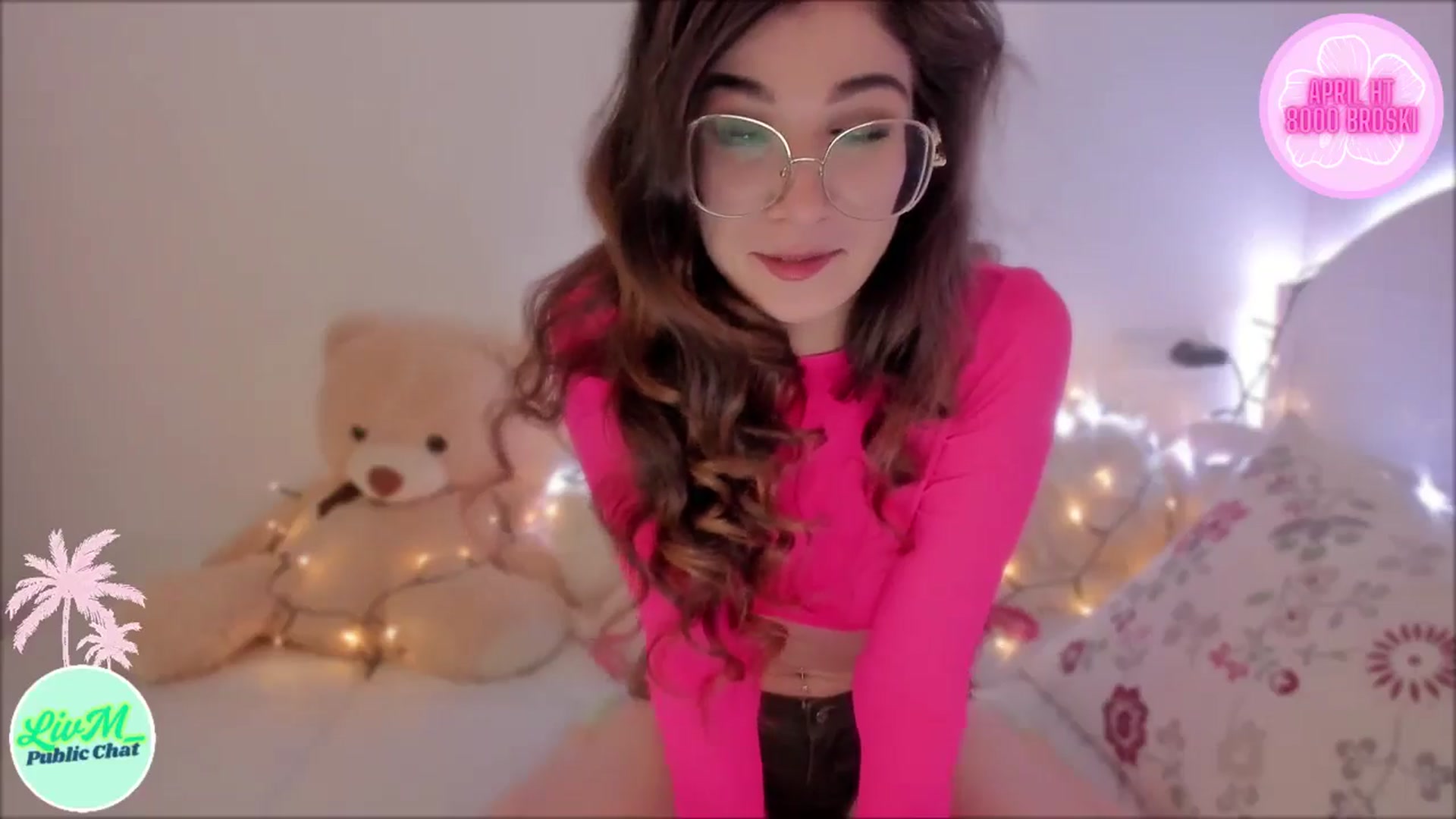 Gallery image thumbnail from LivM_'s myfreecams stream on, 04/05/2025, 09:33 image 7 of 20