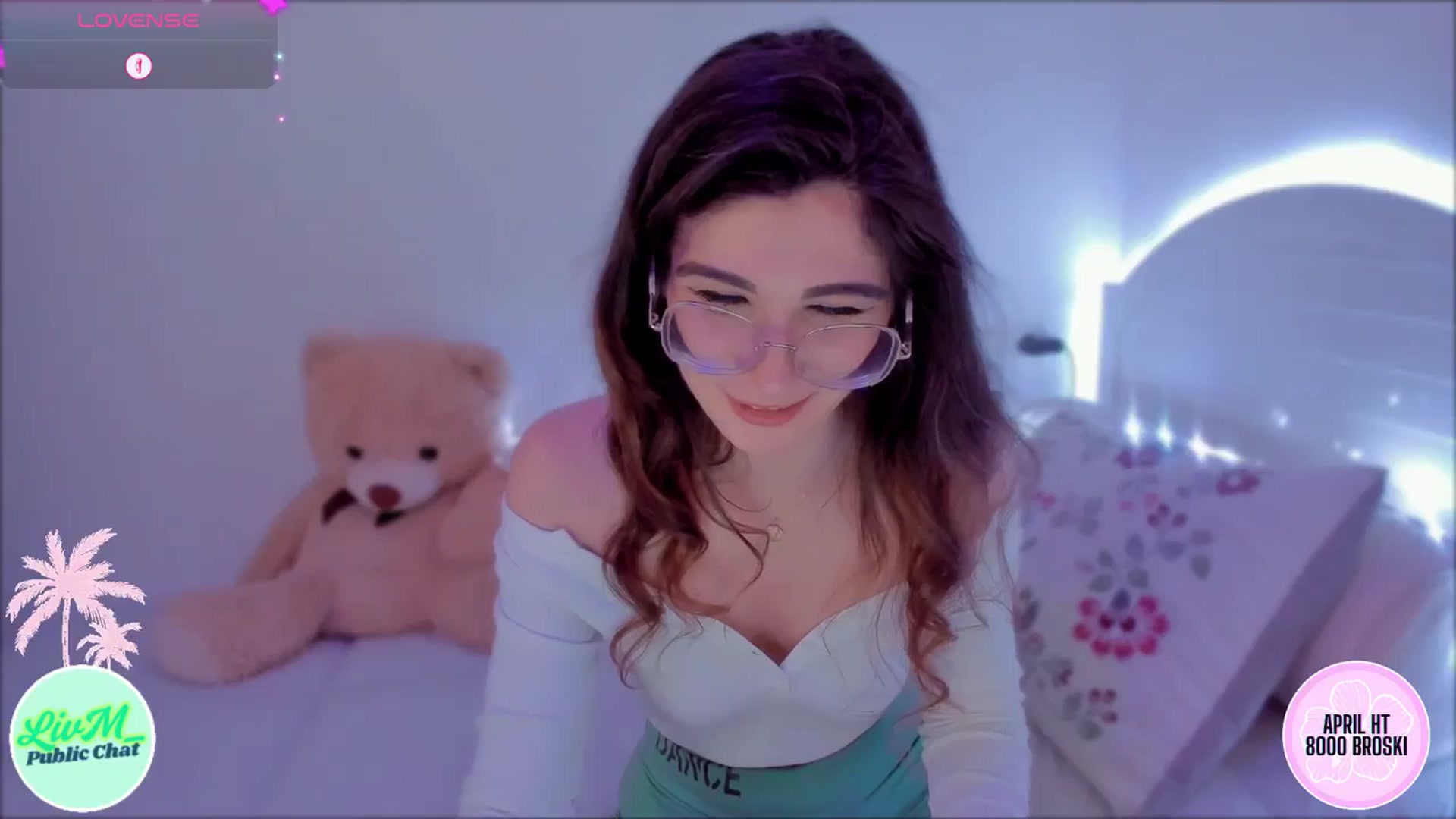 Gallery image thumbnail from LivM_'s myfreecams stream on, 04/09/2025, 08:46 image 8 of 20