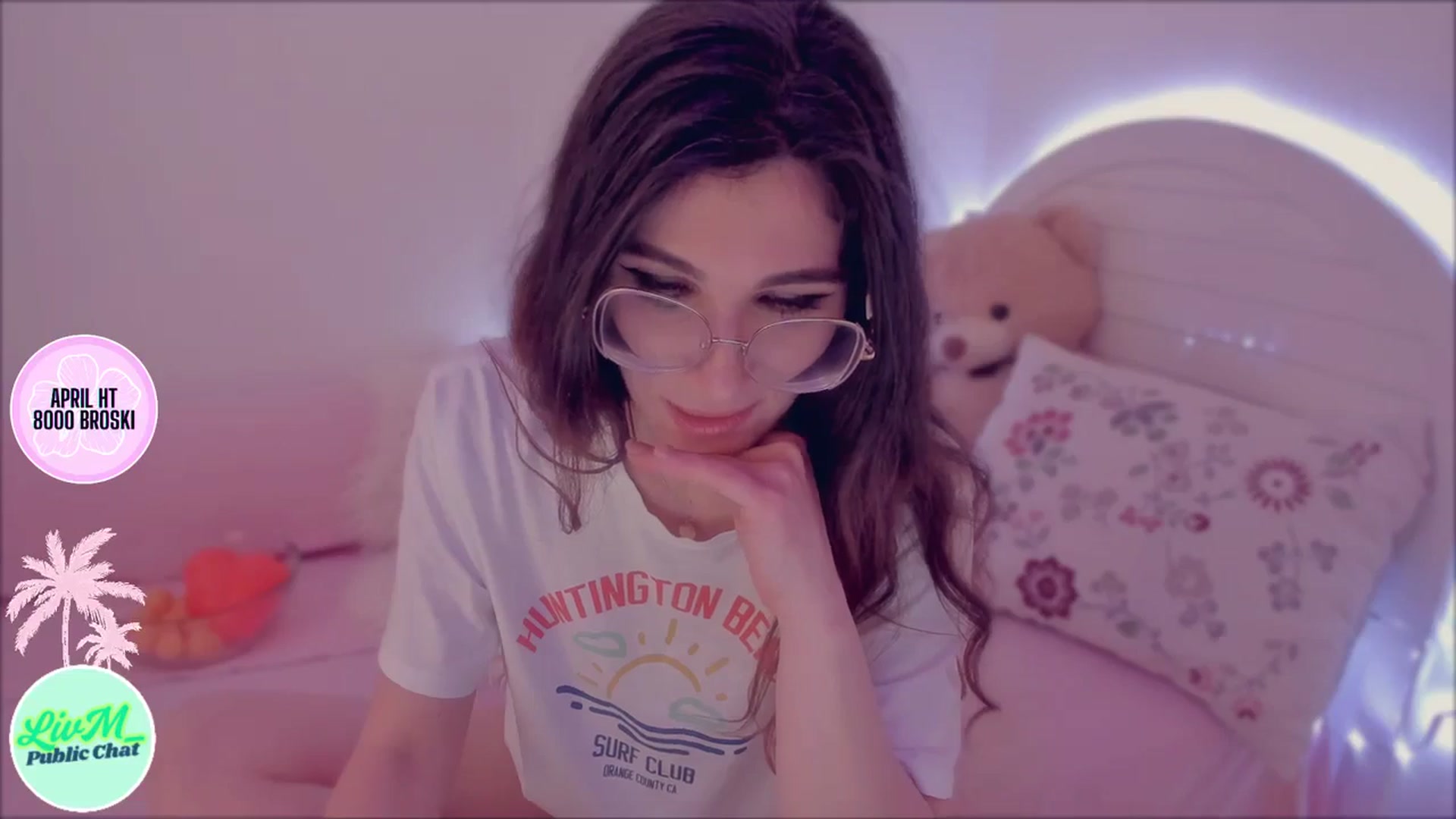 Gallery image thumbnail from LivM_'s myfreecams stream on, 04/17/2025, 08:44 image 12 of 20