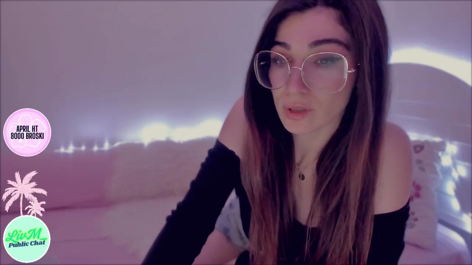 Gallery image thumbnail from LivM_'s myfreecams stream on, 04/21/2025, 08:59 image 15 of 20