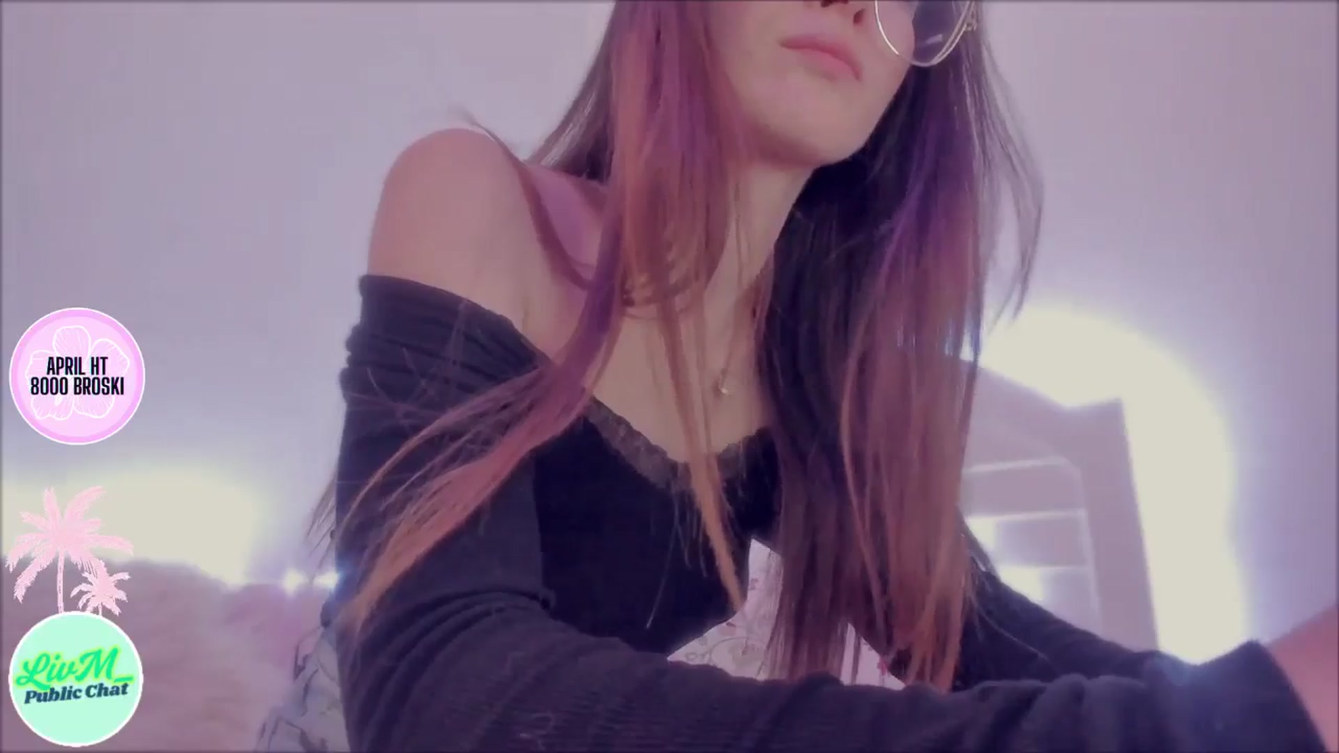 Gallery image thumbnail from LivM_'s myfreecams stream on, 04/21/2025, 08:59 image 5 of 20