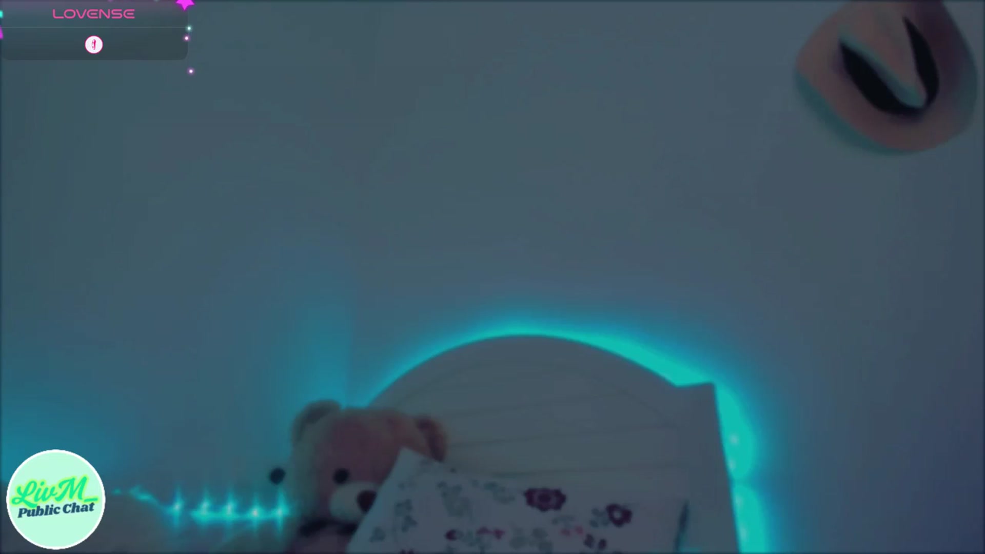 Gallery image thumbnail from LivM_'s myfreecams stream on, 05/10/2025, 08:59 image 13 of 20