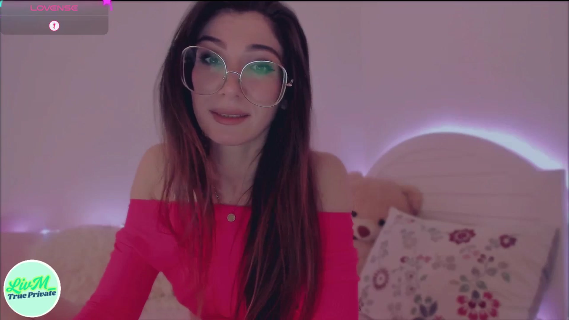 Gallery image thumbnail from LivM_'s myfreecams stream on, 05/11/2025, 08:48 image 12 of 20