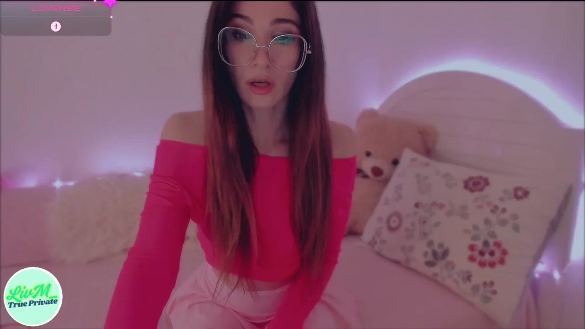 Gallery image thumbnail from LivM_'s myfreecams stream on, 05/11/2025, 08:48 image 15 of 20