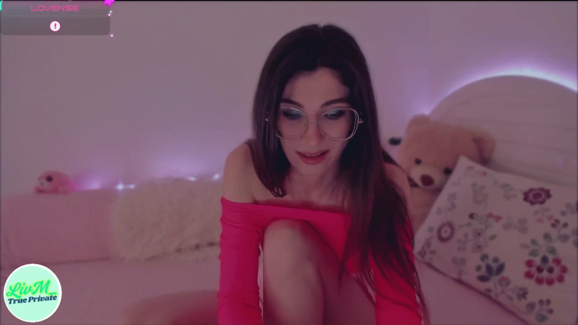 Gallery image thumbnail from LivM_'s myfreecams stream on, 05/11/2025, 08:48 image 9 of 20