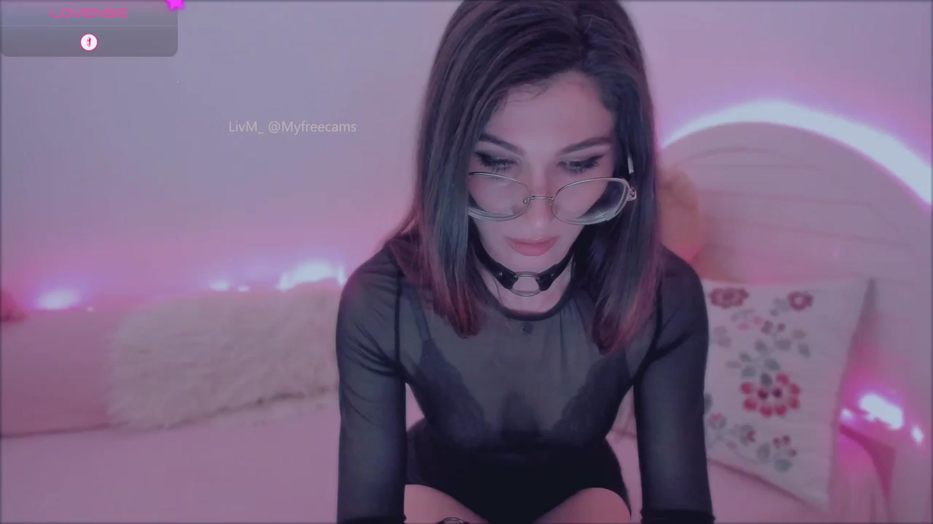 Gallery image thumbnail from LivM_'s myfreecams stream on, 05/12/2025, 08:05 image 5 of 20