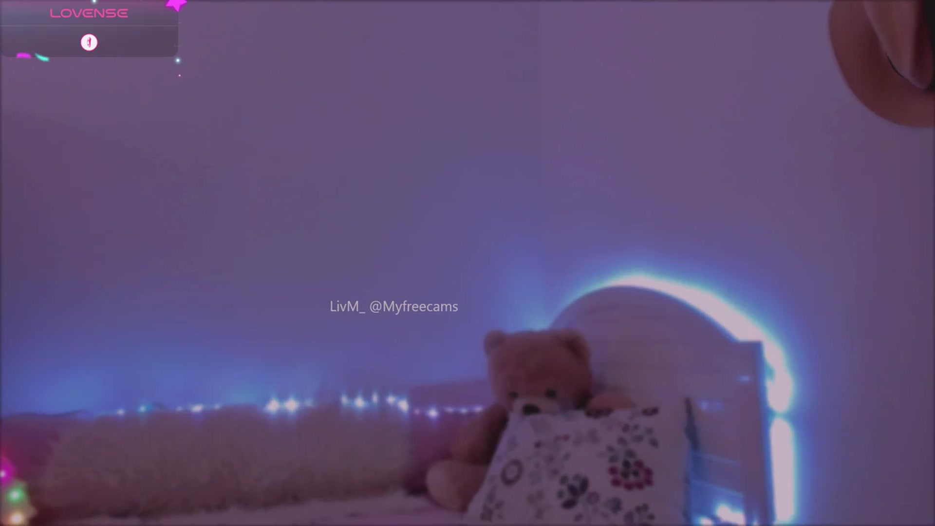 Gallery image thumbnail from LivM_'s myfreecams stream on, 05/21/2025, 07:44 image 16 of 20