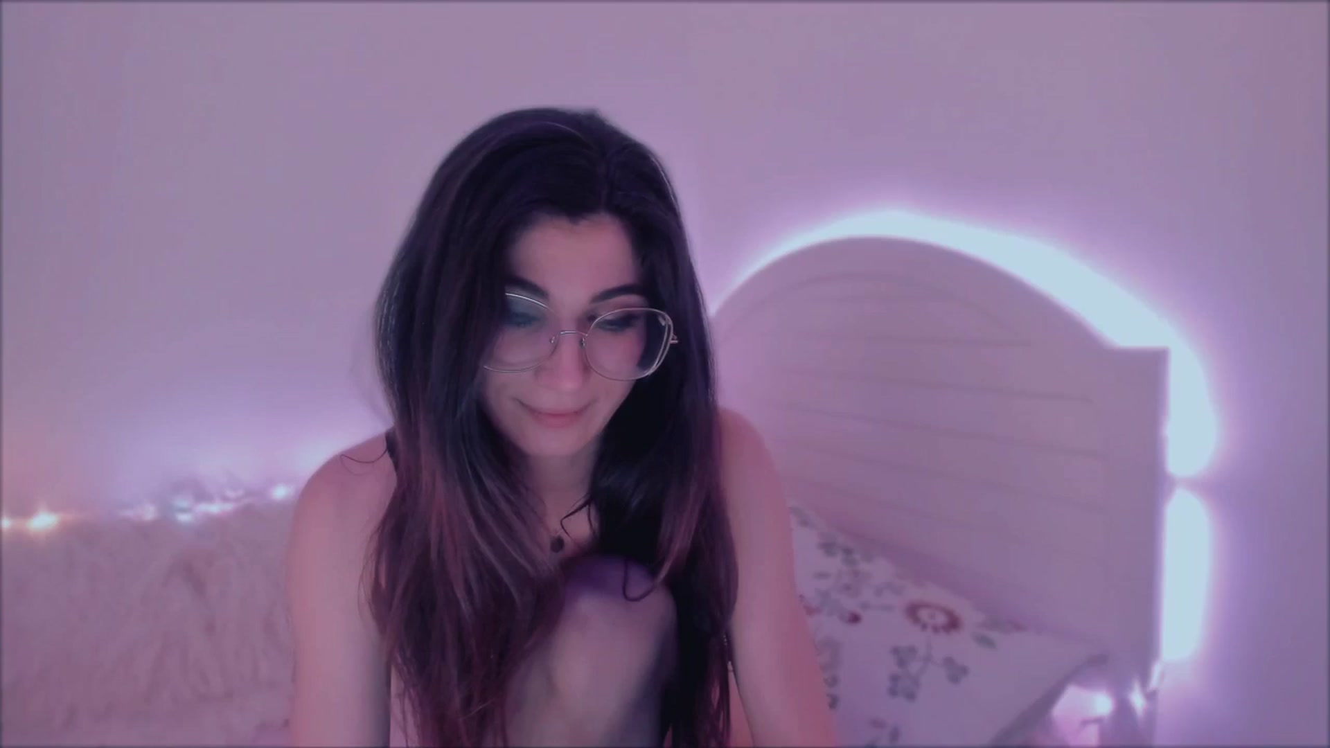 Gallery image thumbnail from LivM_'s myfreecams stream on, 06/01/2025, 08:45 image 11 of 20