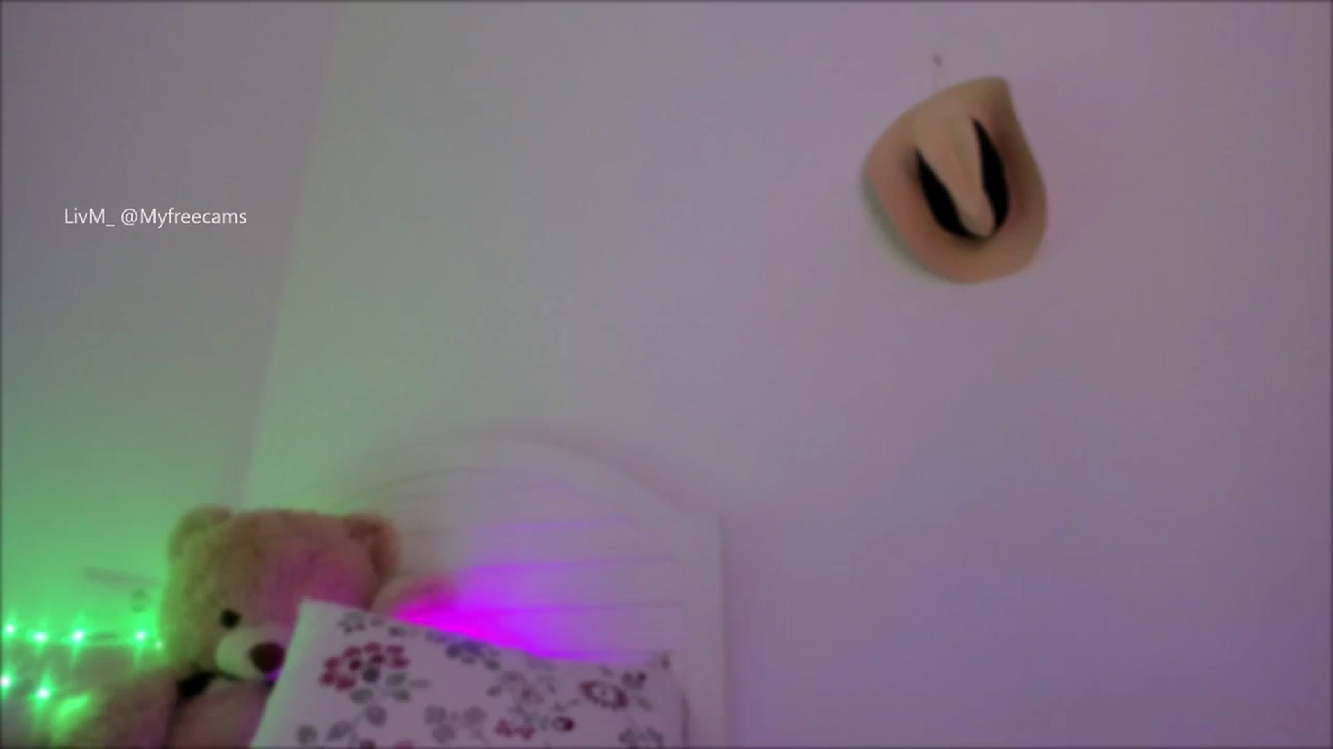 Gallery image thumbnail from LivM_'s myfreecams stream on, 06/05/2025, 08:04 image 15 of 20