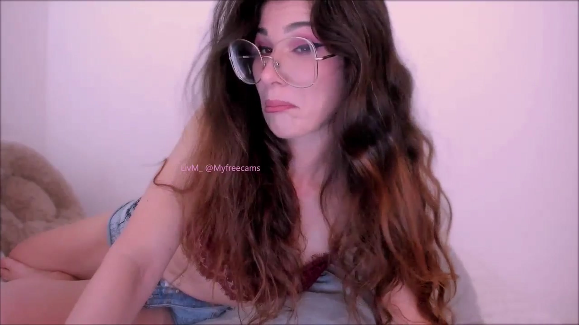 Gallery image thumbnail from LivM_'s myfreecams stream on, 08/07/2025, 08:47 image 3 of 20